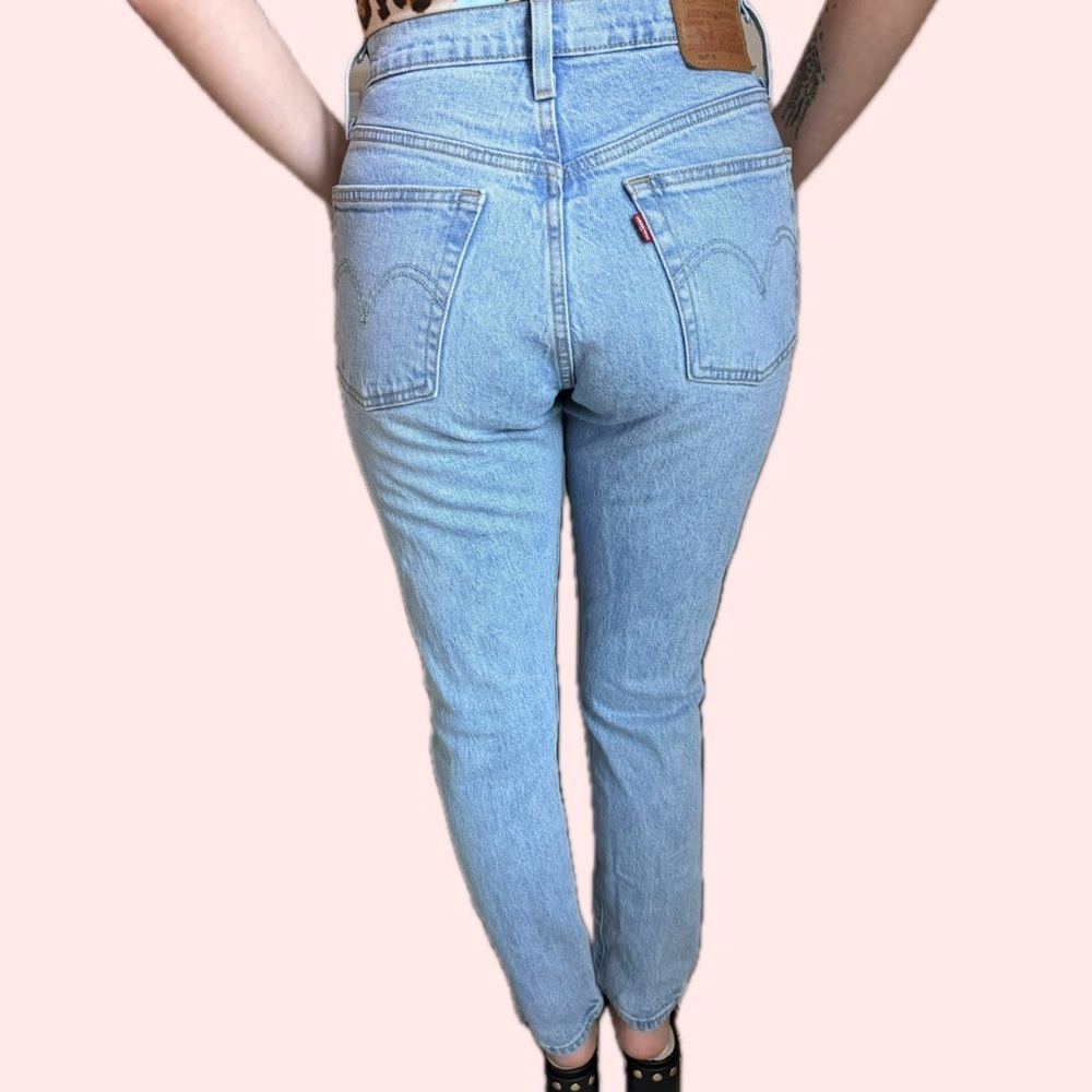 Levi's Sky Blue High Rise Women's Jeans - Picture 2 of 4